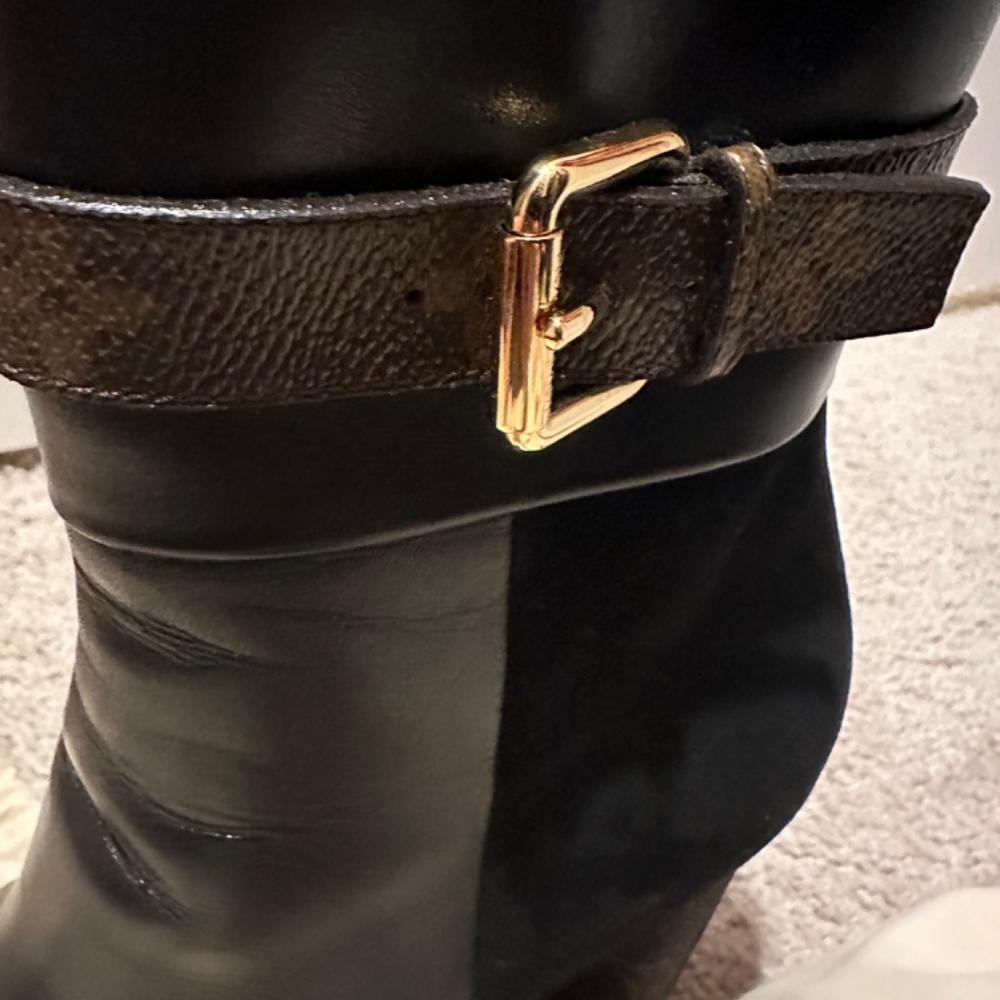 Louis Vuitton Leather booties - Picture 3 of 7